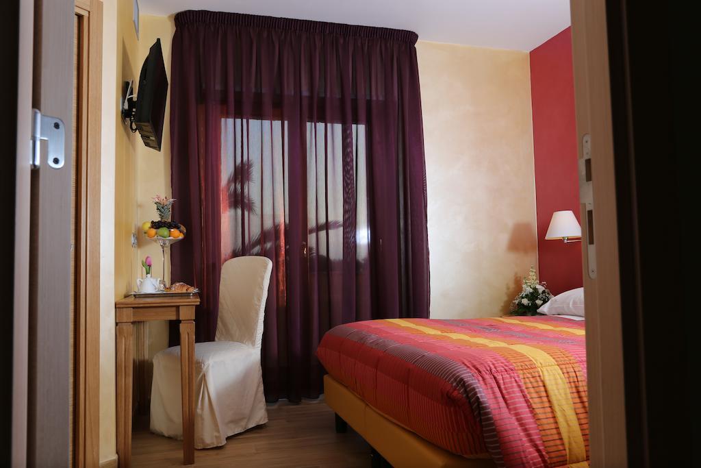 فوجيا Maison Reale الغرفة الصورة